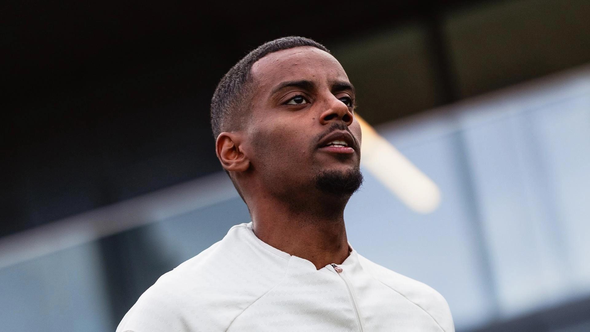 开云体育官网-好消息，斯洛特：伊萨克将于周四回归合练